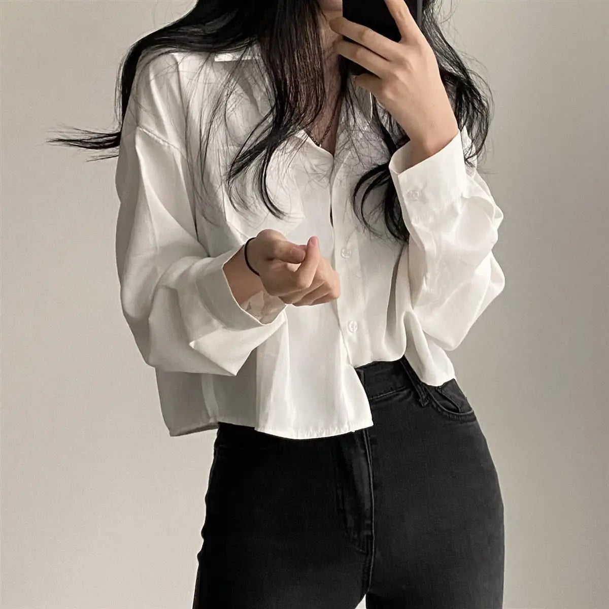 Long sleeve blouse detail